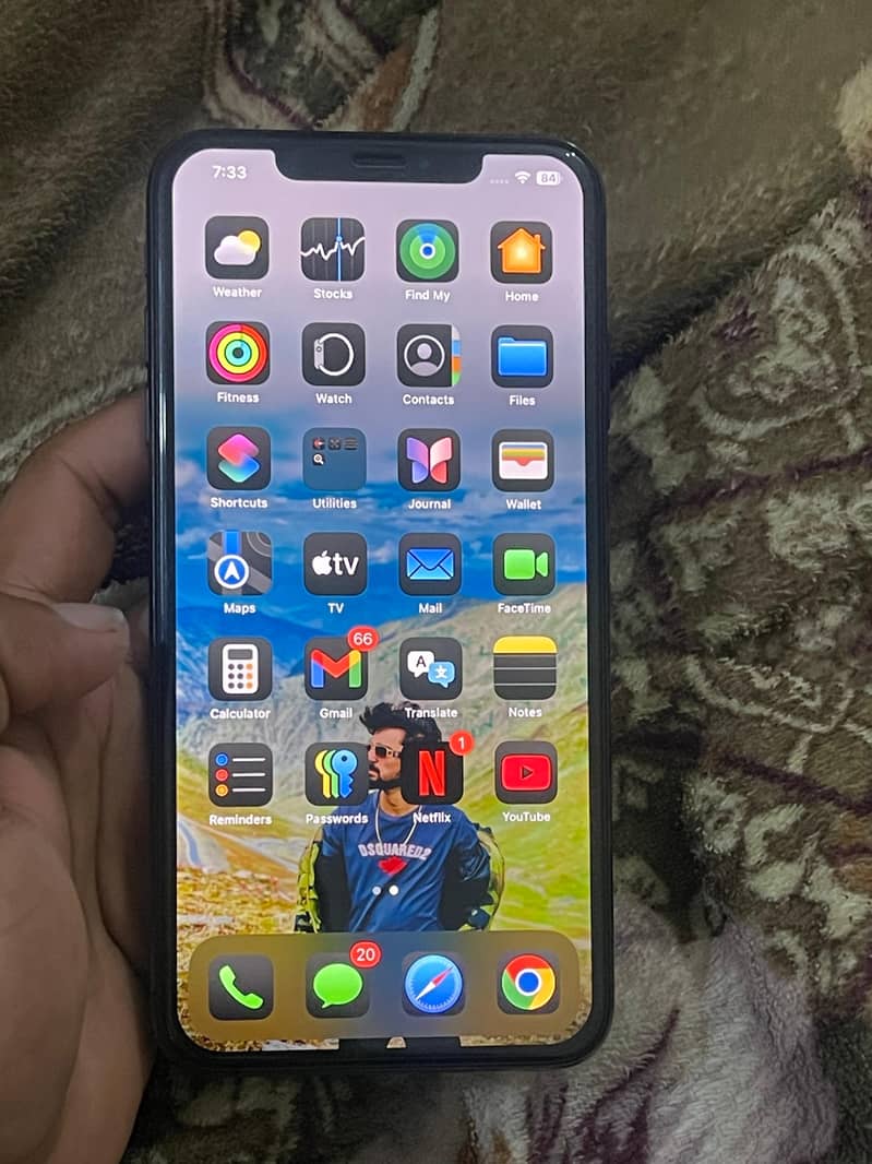 Apple iPhone Xs Max | 9/10 Condition | Non-PTA 2