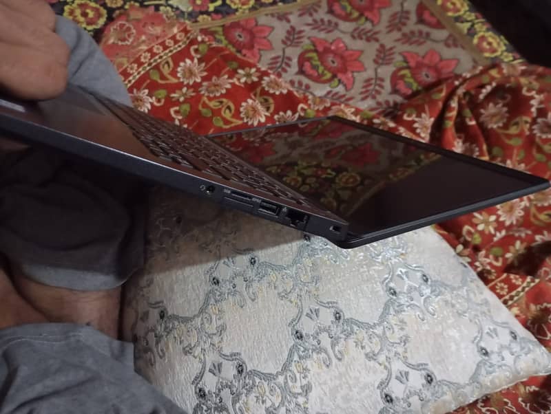 Dell Laptop 3