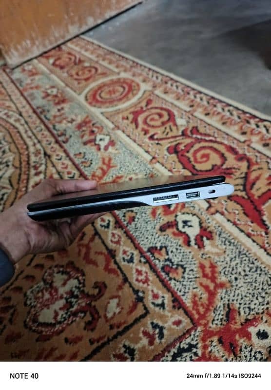 Acer chromebook for sale. //Read Description for more detail. 3