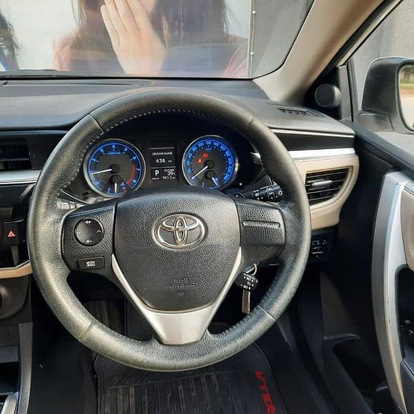 Toyota Altis Grande 2015 1.8 0