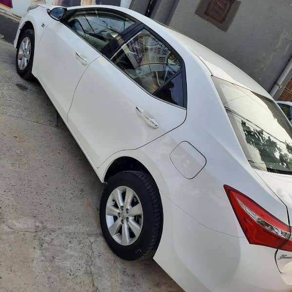 Toyota Altis Grande 2015 1.8 4