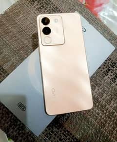 Vivo V29 5G 12/256 complete box urgent sale contact OLX