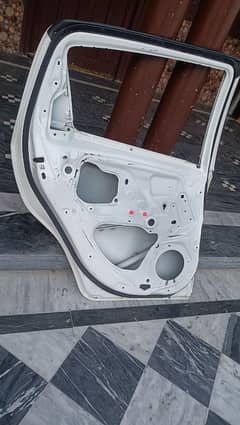 vitz left side back door white colour 2012/2019