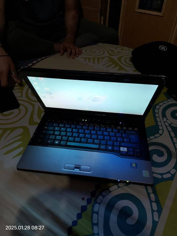 LAPTOP FOR SELL 1