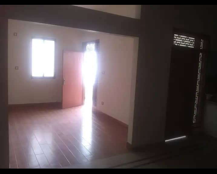 1St Floor portion Available For Rent 1