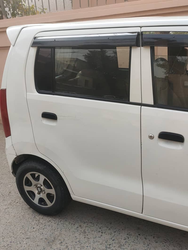 Suzuki Wagon R 2015 6