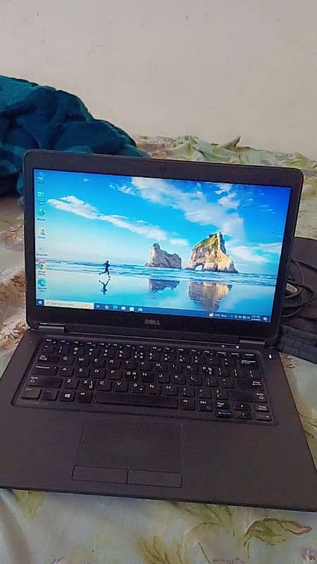 Dell laptop 5th Generation 2