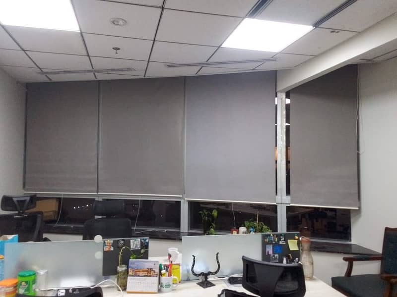 Window Blinds (Roller Black out Blind) 16