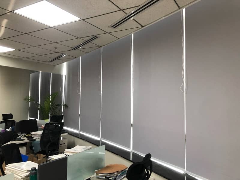 Window Blinds (Roller Black out Blind) 18