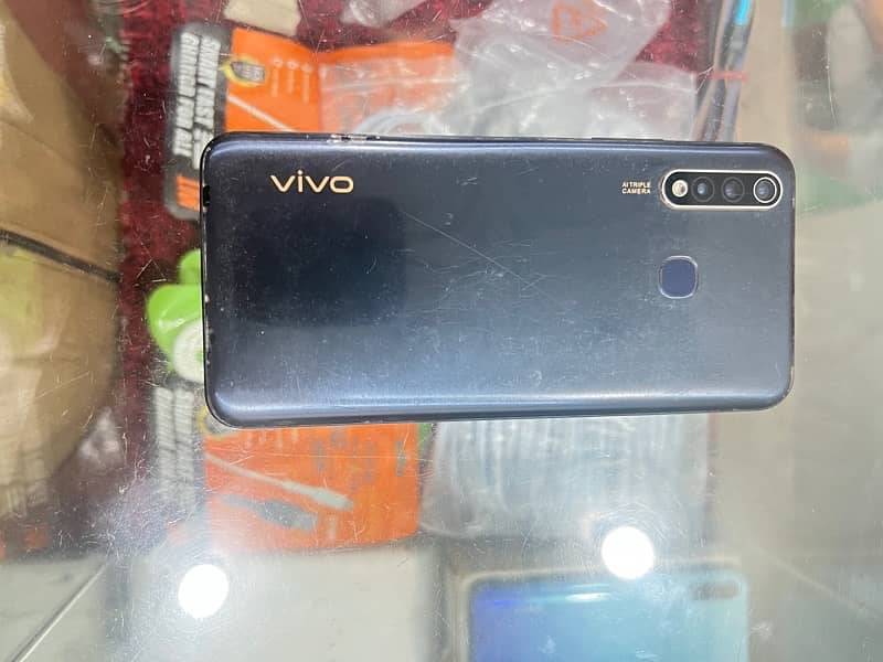 vivo Y19 1