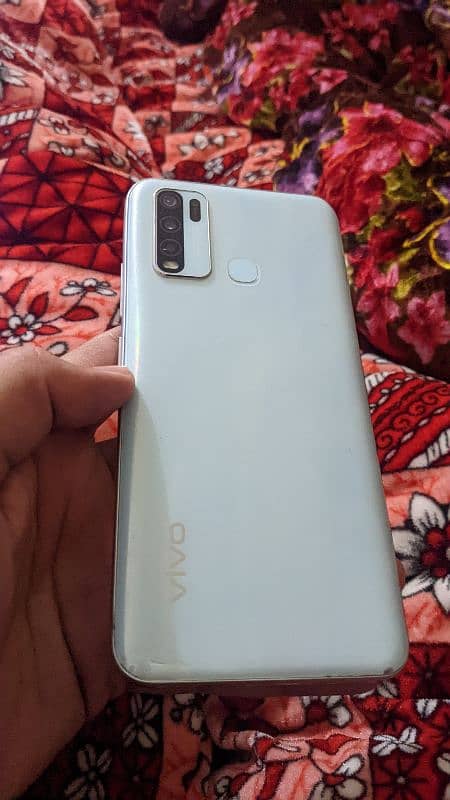 vivo y30 4/64 0