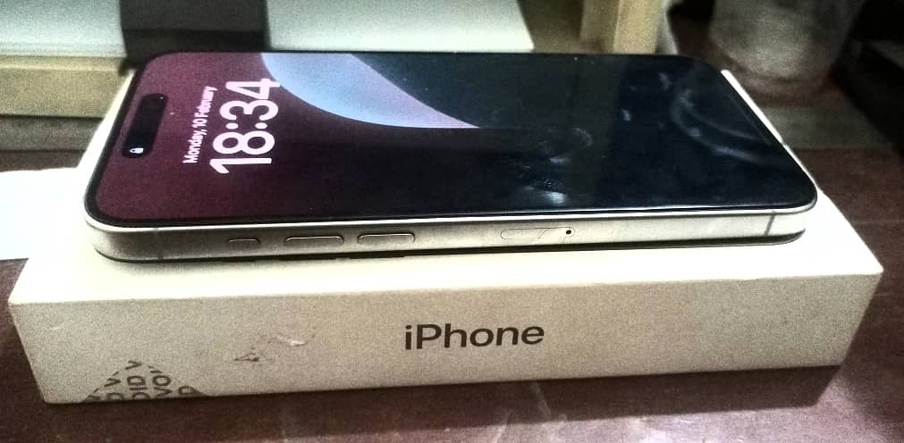 Iphone 15 pro max Non PTA 1