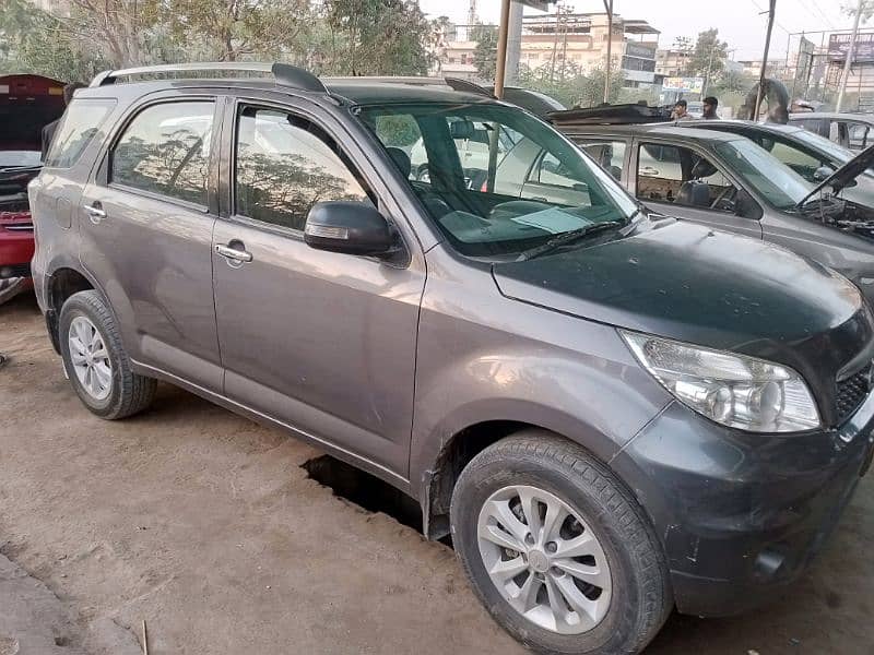 Daihatsu Terios 2014 urgent sale 6