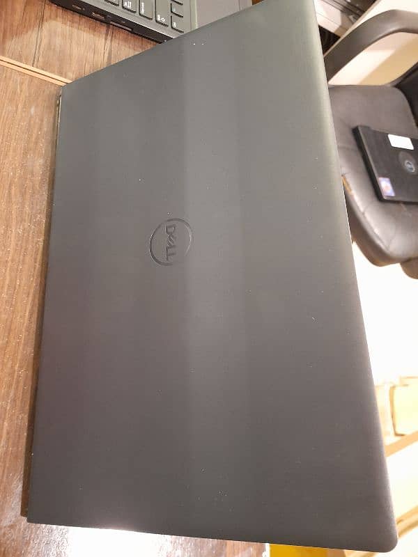 Dell Inspiron 15 3530 3