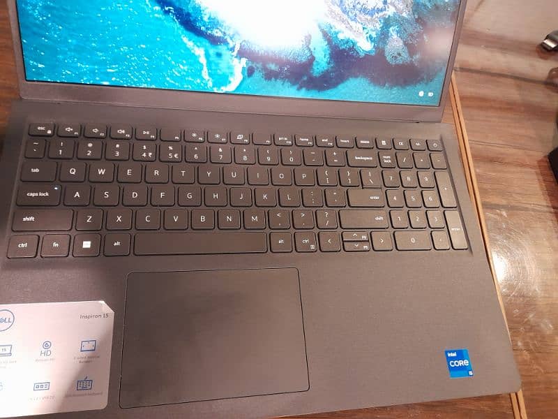 Dell Inspiron 15 3530 5