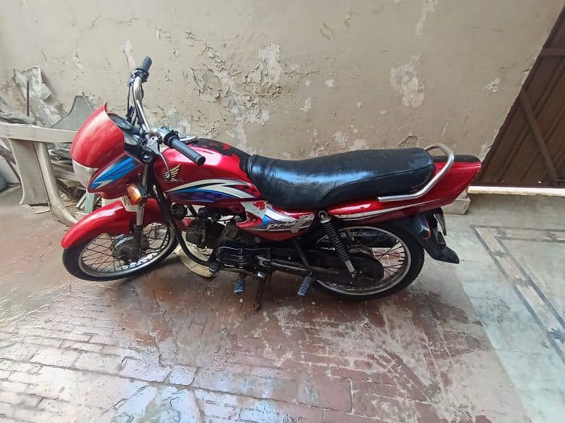 Honda prider 100 3