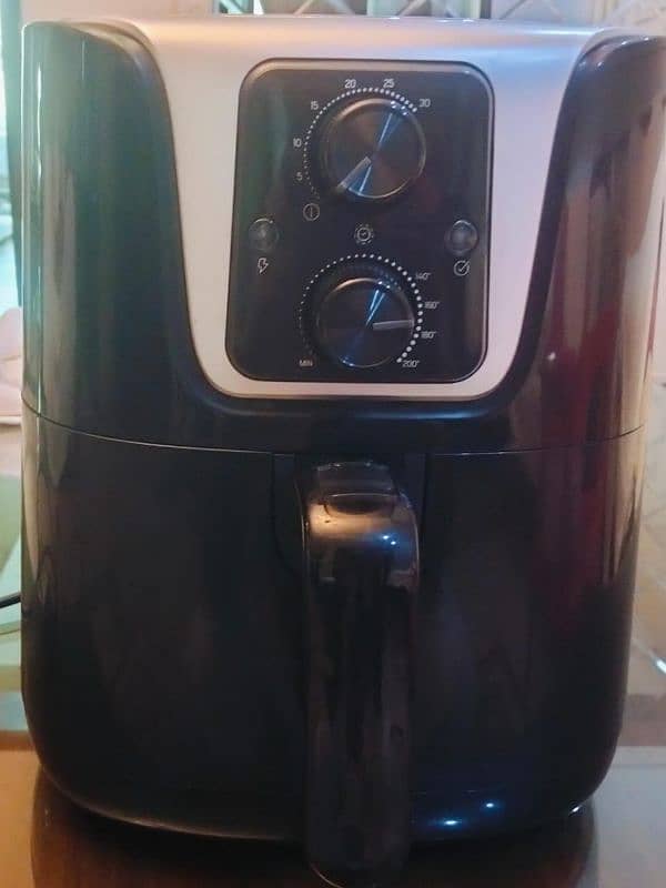 3 Liter Dawlance Company Air fryer 2