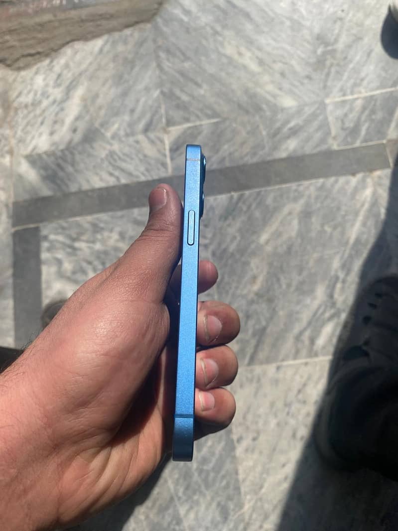 i phone 13 blue color 5