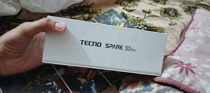 techno spark 30 pro 8/128 transformer edition with box 9