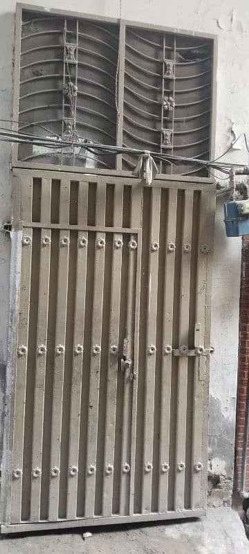 main gate for sale ha jis bhi na Lena ha rabta kera 03048888566 0