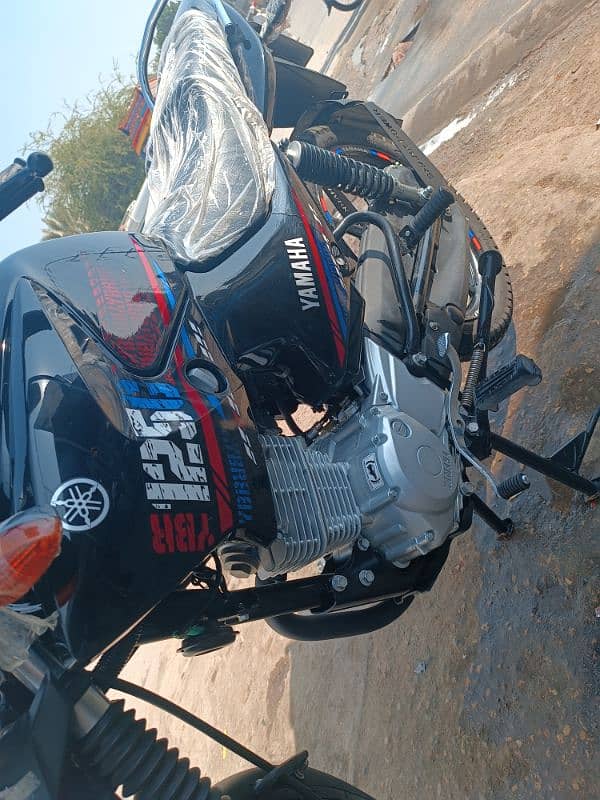 YBR 125 G 1