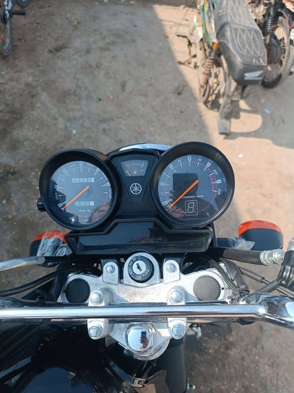 YBR 125 G 6