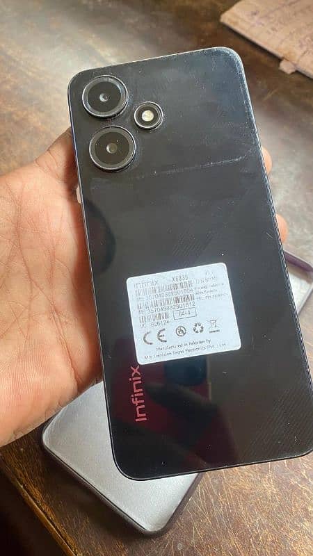 Infinix hot 30 play 4_64 gb 3