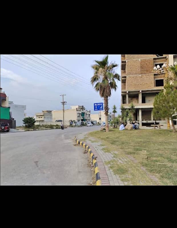 I Block in Best Location PLot for Sale 0