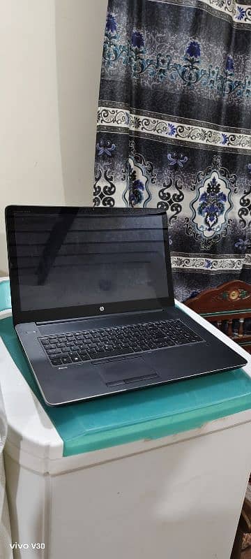 HP ZBook 17 G3 | Core i7 6th Gen | 16GB RAM | 4GB Nvidia | Touchscreen 1