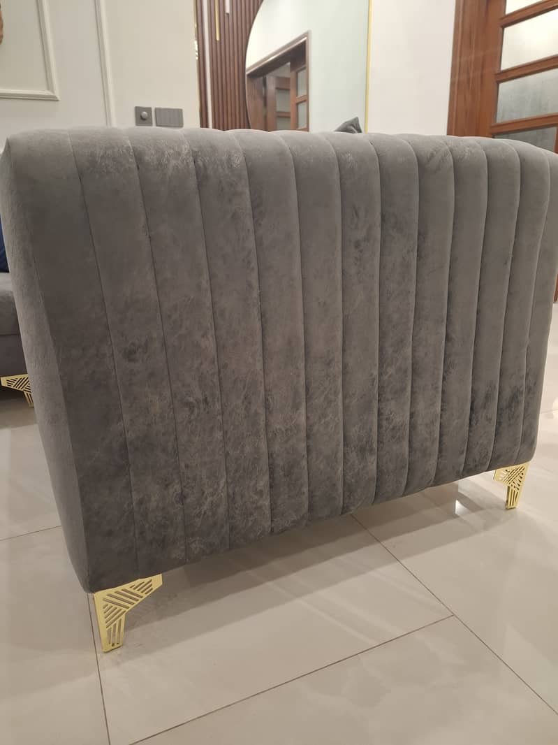 Used L-shape sofa with one 4 seater sofa. 4