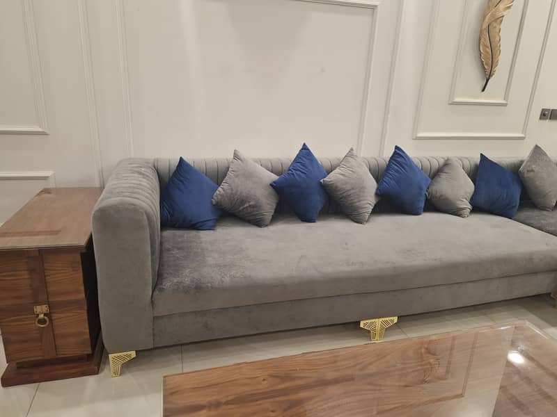 Used L-shape sofa with one 4 seater sofa. 6