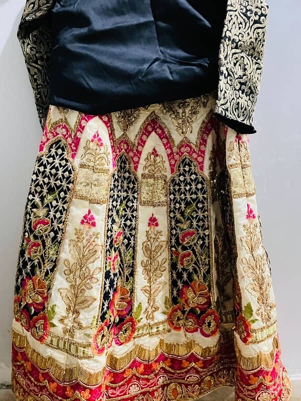 Mehndi or barat lehnga 2