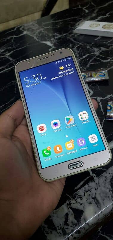 Samsung Galaxy J7 5