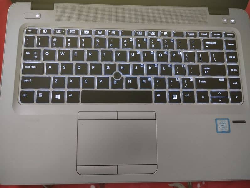 HP elitebook 840 G4 5