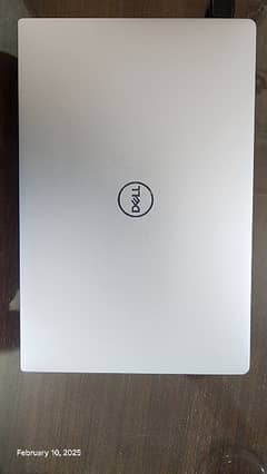 Dell XPS 7390 10 gen i5 -- 8gb Ram -- 256GB SSD Touch screen