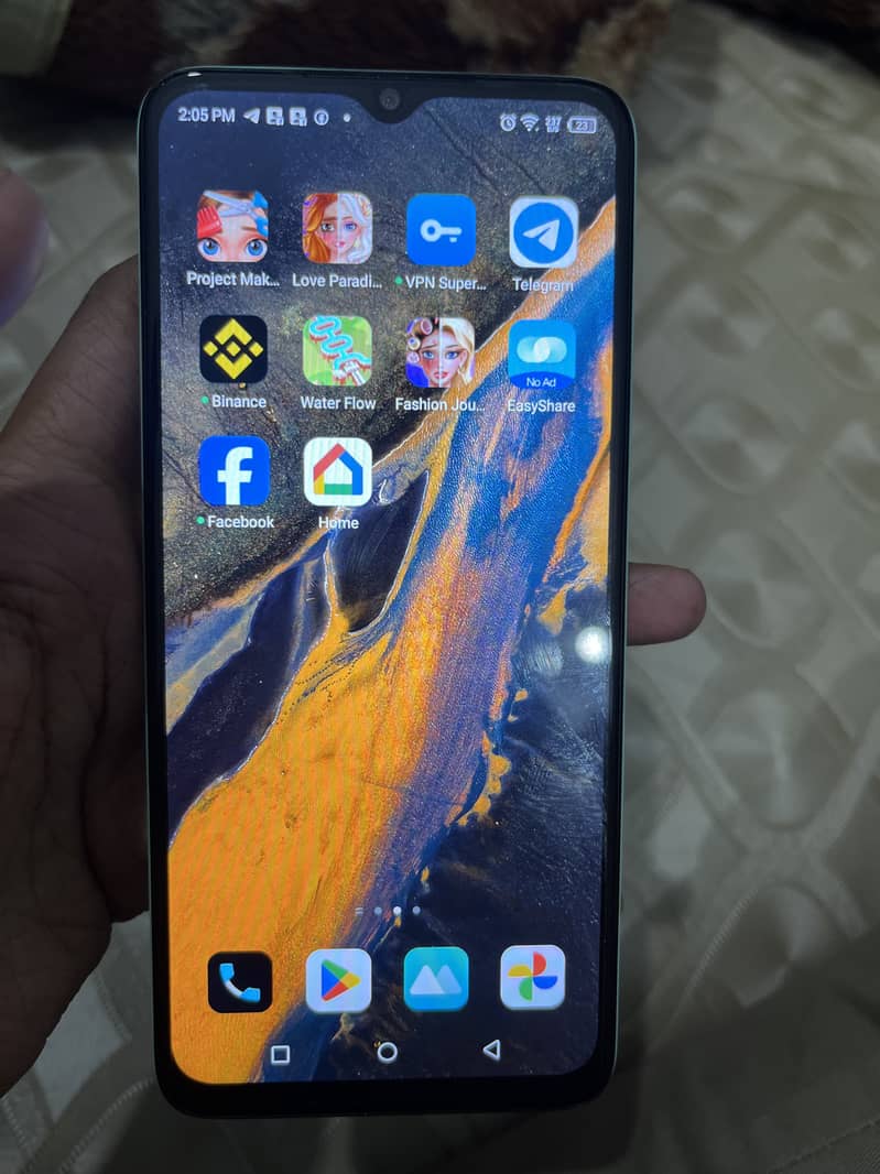 Infinix model X6516 urgent sell! Paise kaam krdunga! Thore bht 12