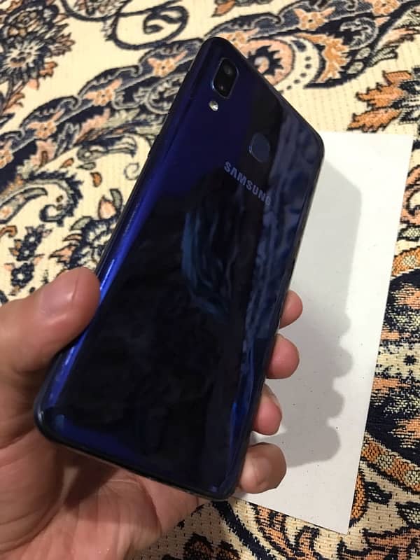 10/10 condition with orignal box  All ok one hand phone 1