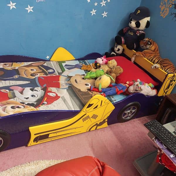 kids car bed kids farry bed good condition 1