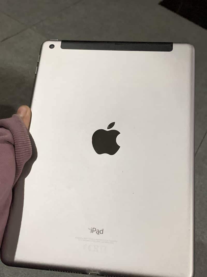 iPad 6th generation good condition 0