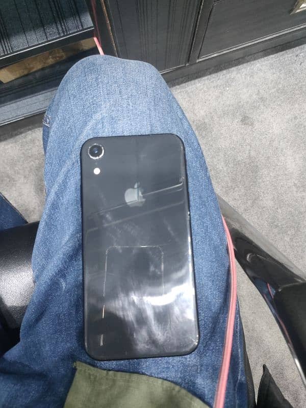 Iphone XR Jv 64 Gb For Sale . . 4