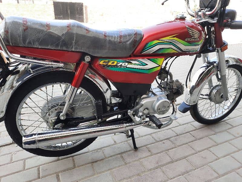 Honda CD 70 2023 Model 4