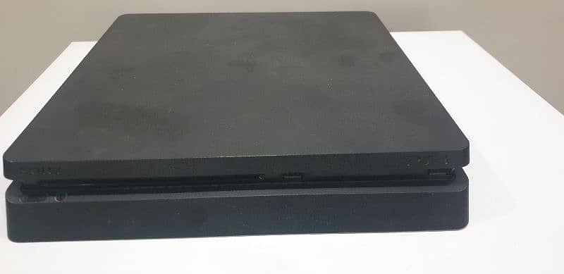 Playstation 4 slim 500 GB 0