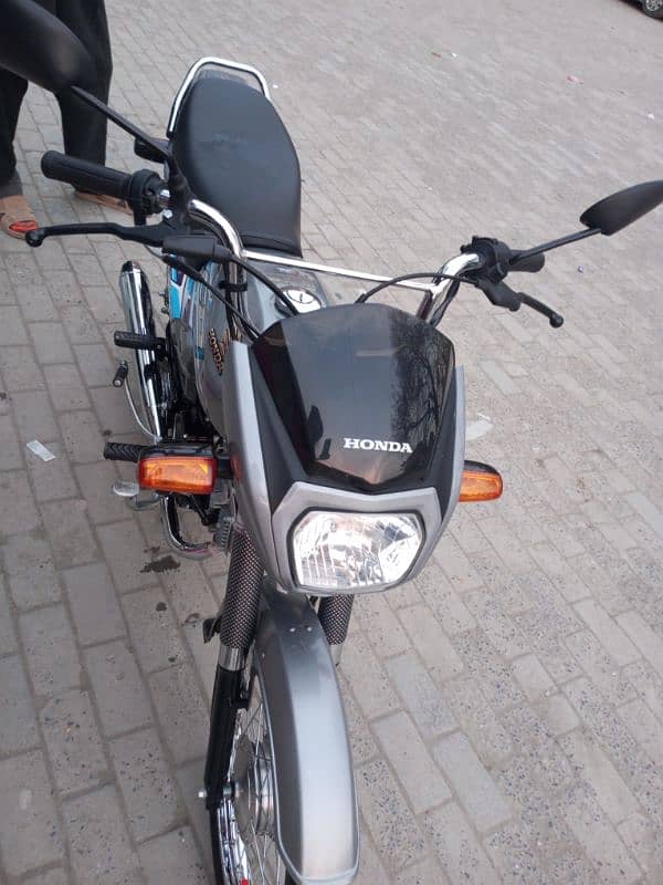 Honda CD 70 Deam 5