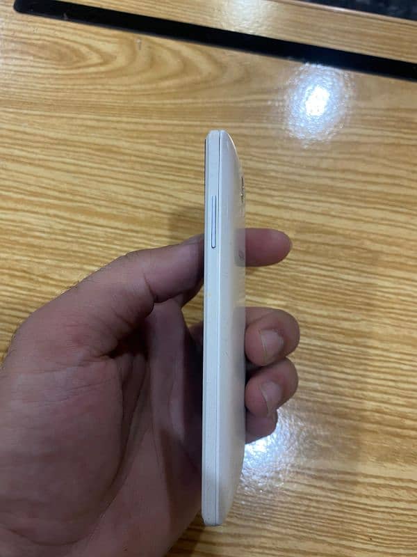 Oppo R831K (Used - Needs Repairs) 8