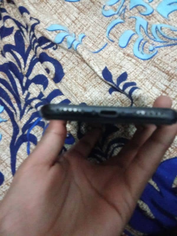 iphone 7 PTA approved ha New condition 2