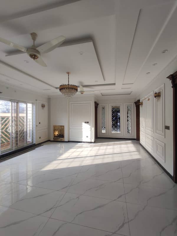 1 KANAL GOOD LOCATION HOUSE AVAILABLE FOR RENT IN OPF HOUSING SOCIETY - BLOCK D 4