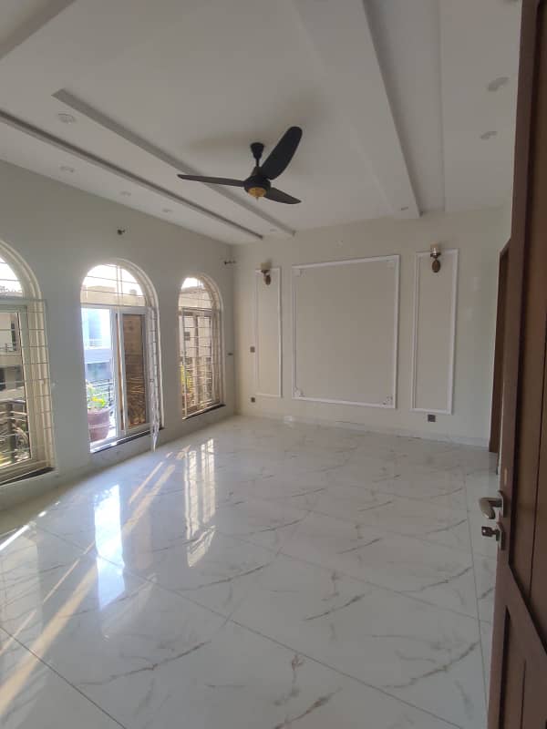 1 KANAL GOOD LOCATION HOUSE AVAILABLE FOR RENT IN OPF HOUSING SOCIETY - BLOCK D 10