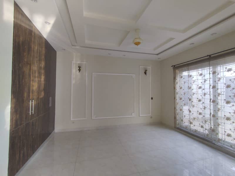 1 KANAL GOOD LOCATION HOUSE AVAILABLE FOR RENT IN OPF HOUSING SOCIETY - BLOCK D 14