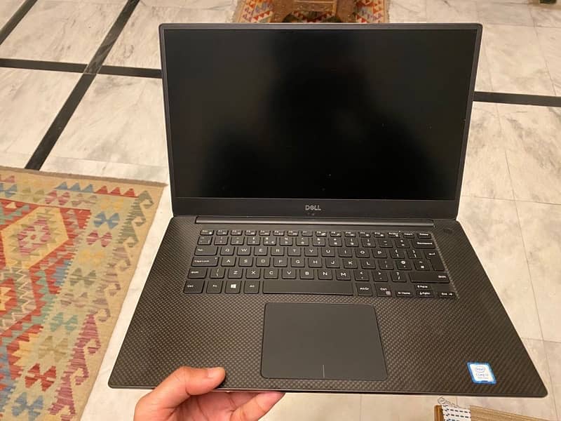 Dell Precision 5530 1