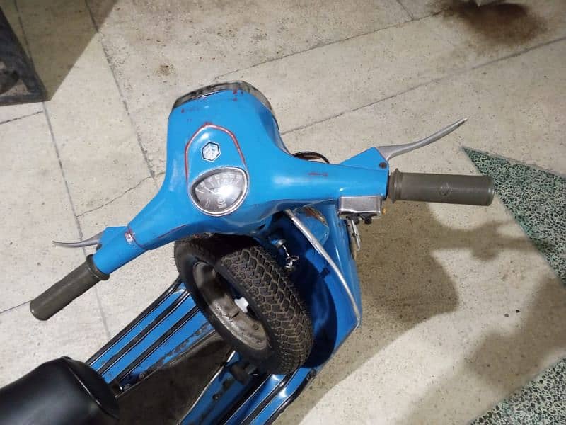 VESPA SUPER 150 CC. 1